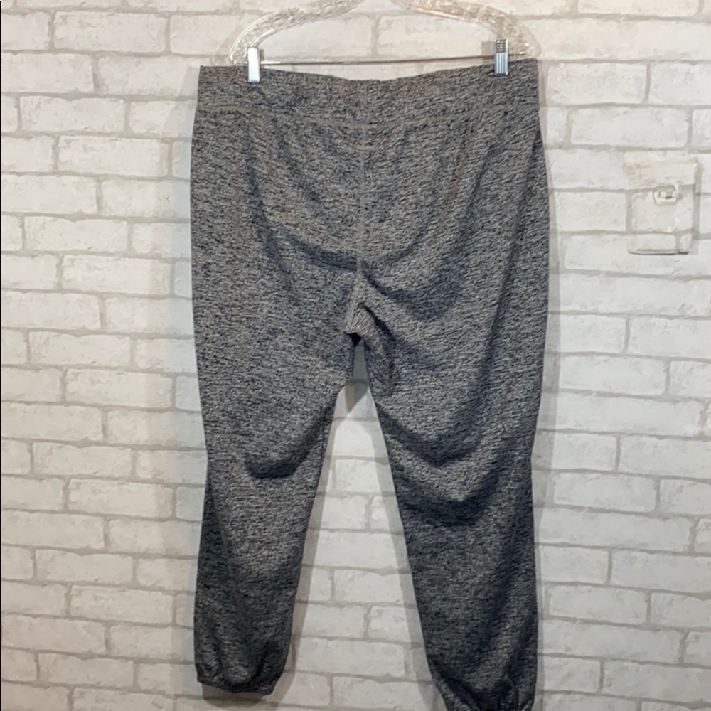 Old navy active jogger/sweatpants size XL - Picture 5 of 9